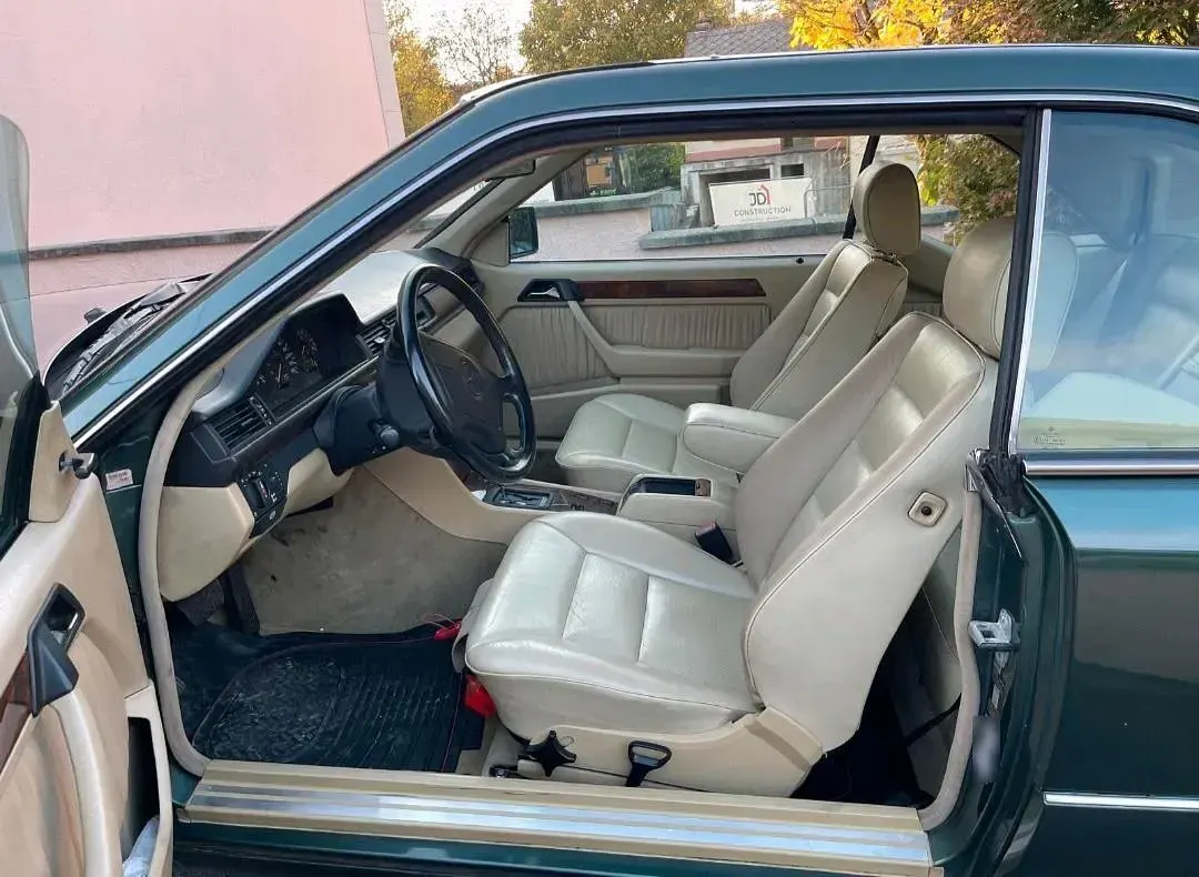 Gebraucht Mercedes E300 220 PS (161 kW) 1991 Grün Coupé