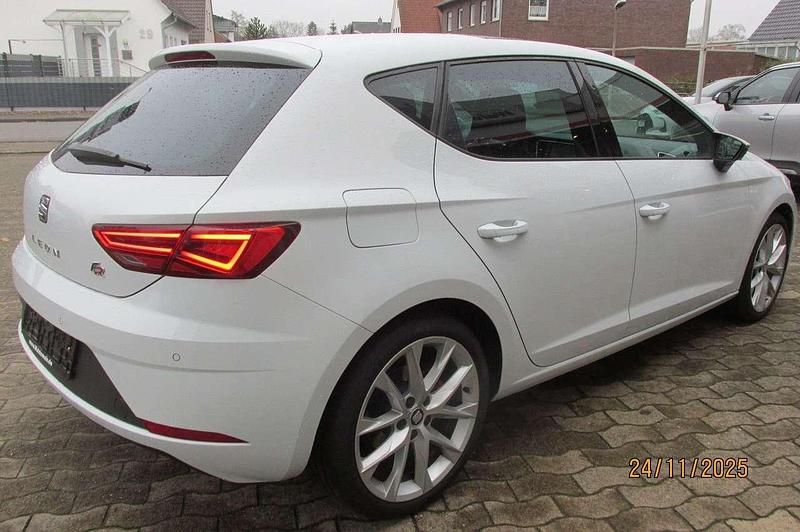 Gebraucht Seat Leon FR 179 PS (131 kW) 2017 "nevada" weiss Limousine