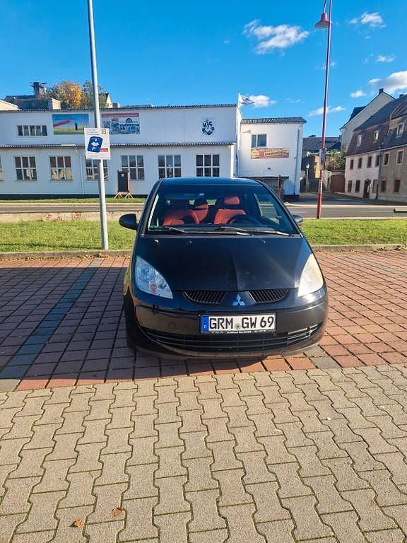Schwarz Gebraucht 2005 Mitsubishi Colt Invite Limousine | 1.900 € (Fairer Preis) - Bild 1/4