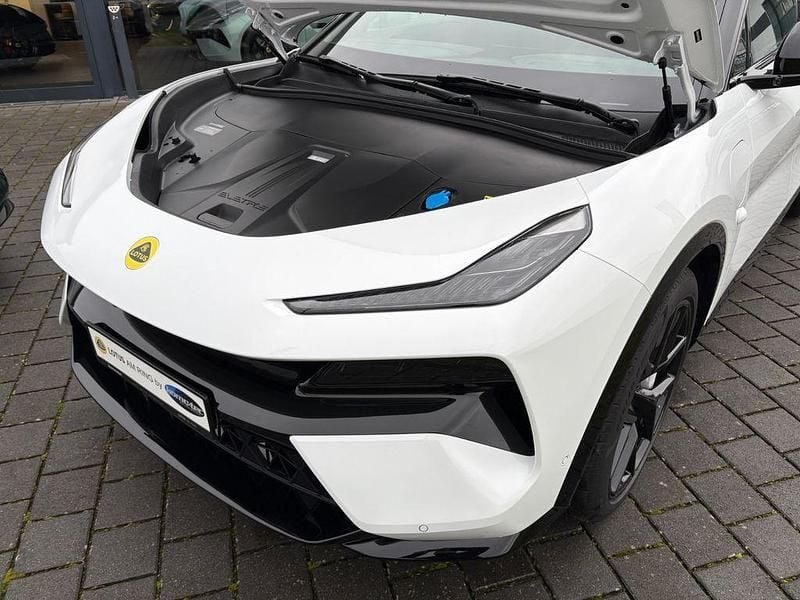 Neu Lotus Eletre 450 kW (612 PS) 2025 Akoya white pearl SUV