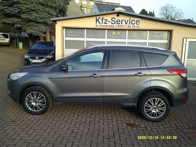 Gebraucht Ford Kuga Titanium 140 PS (102 kW) 2014 Grau SUV