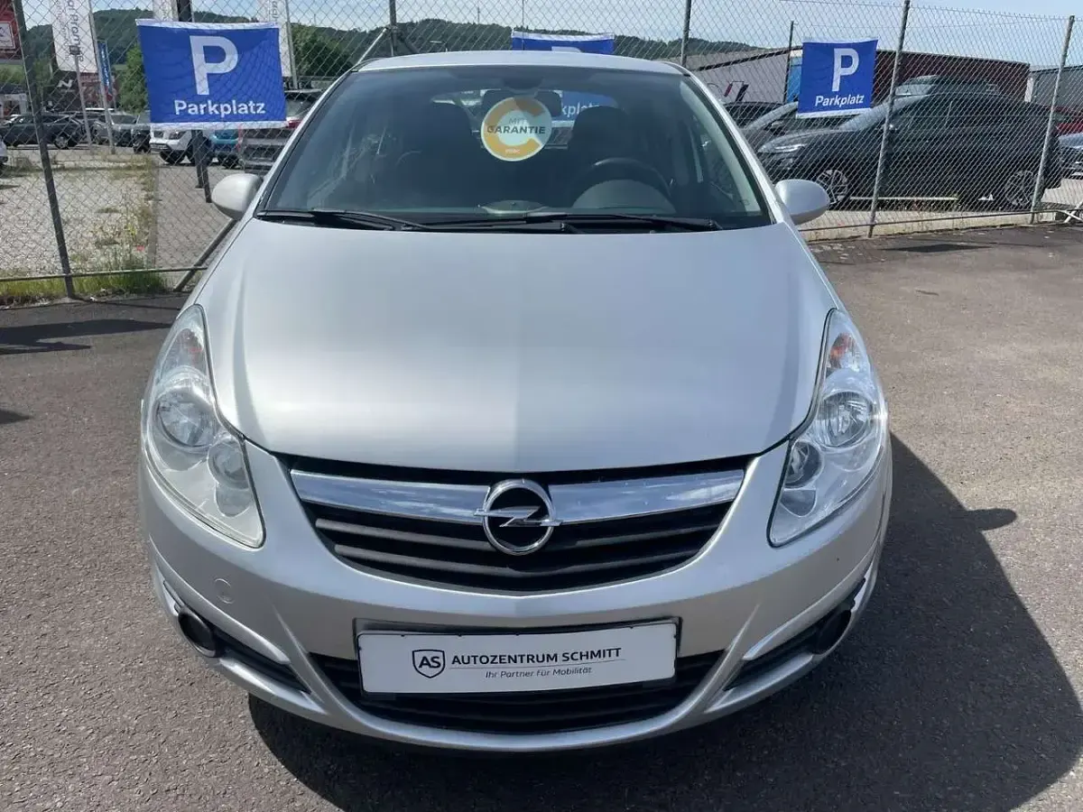 Gebraucht Opel Corsa Edition 90 PS (66 kW) 2008 Silber Kleinwagen