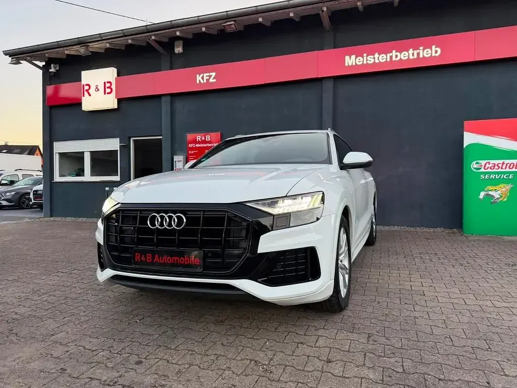 Gebraucht Audi Q8 Sport 286 PS (210 kW) 2021 Weiß SUV