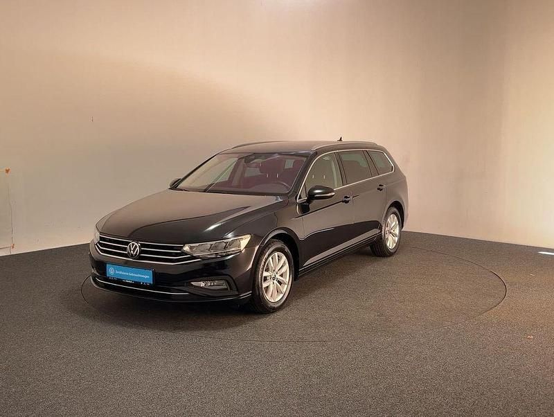 Gebraucht VW Passat Business 150 PS (110 kW) 2022 Schwarz Limousine
