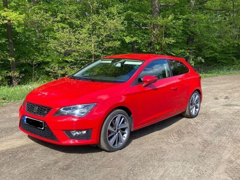 Rot Gebraucht 2013 Seat Leon SC FR Kleinwagen | 10.500 € (Guter Preis) - Bild 1/4