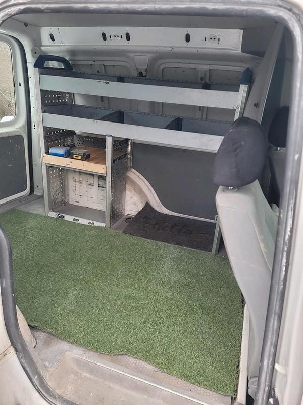 Gebraucht VW Caddy 105 PS (77 kW) 2010 Weiß Van / Kleinbus