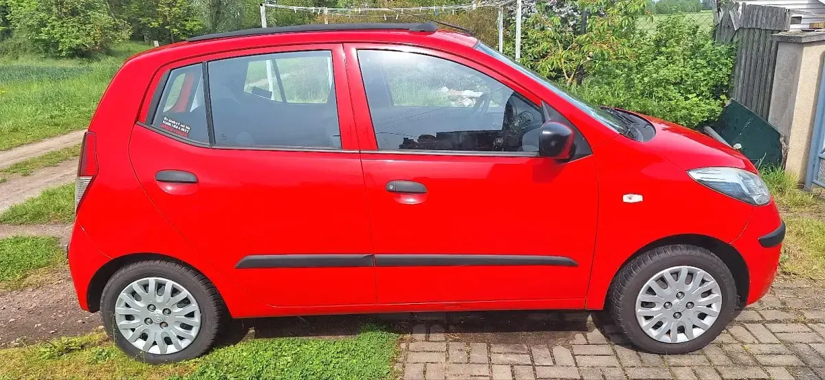 Gebraucht Hyundai i10 66 PS (48 kW) 2010 Rot Kleinwagen