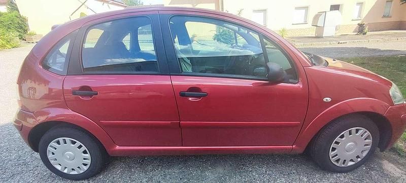 Rot Gebraucht 2009 Citroën C3 Tonic Kleinwagen | 3.200 € (Etwas zu teuer) - Bild 1/4