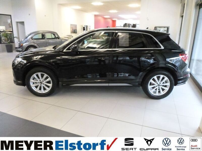 Gebraucht Audi Q3 S-Line 200 PS (147 kW) 2024 Schwarz SUV