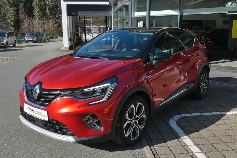 Gebraucht Renault Captur Intens 140 PS (102 kW) 2022 Rot SUV