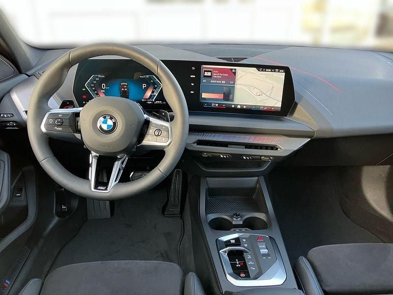 Neu BMW 120 Performance 204 PS (150 kW) 2026 Schwarz Kleinwagen