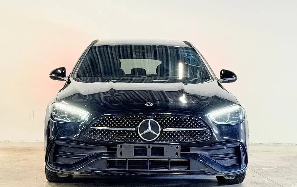 Gebraucht Mercedes 200 AMG line 163 PS (119 kW) 2022 Schwarz Limousine