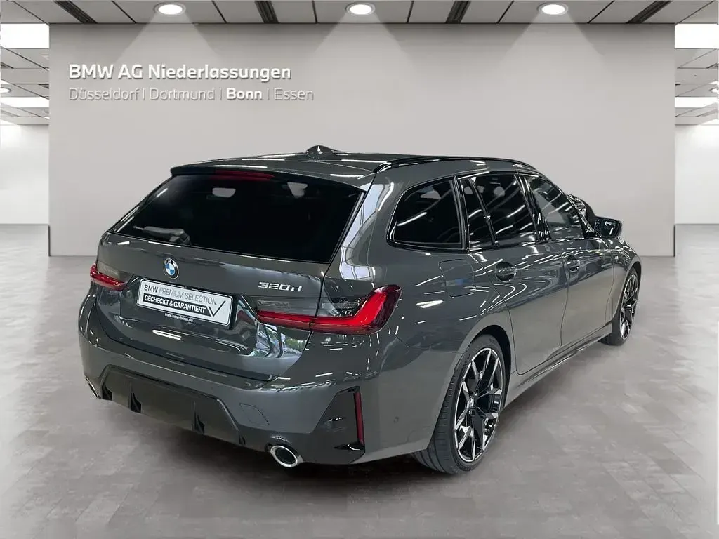 Gebraucht BMW 320 Comfort Edition 190 PS (139 kW) 2025 Grau Kombi
