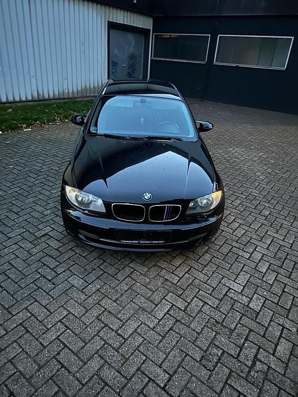 Schwarz Gebraucht 2008 BMW 116 Kleinwagen | 2.700 € - Bild 1/4