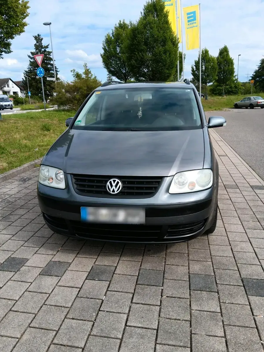 Gebraucht VW Touran 105 PS (77 kW) 2004 Grau Van / Kleinbus