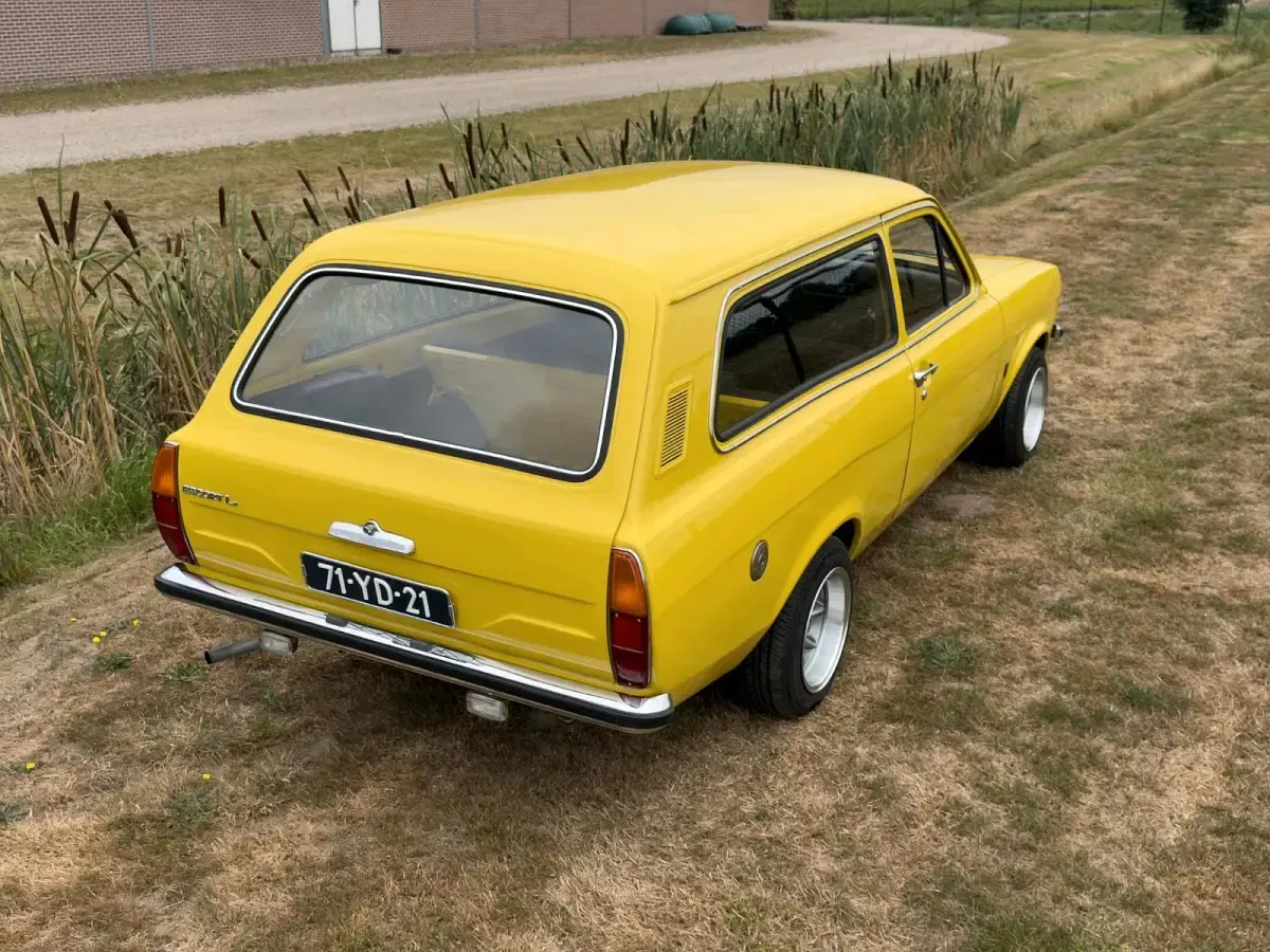 Gebraucht Ford Escort 54 PS (39 kW) 1976 Gelb Kombi