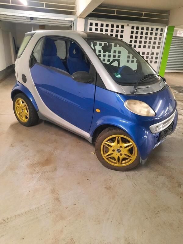 Blau Gebraucht 2000 Smart ForTwo Coupé Kleinwagen | 450 € (Superpreis) - Bild 1/4