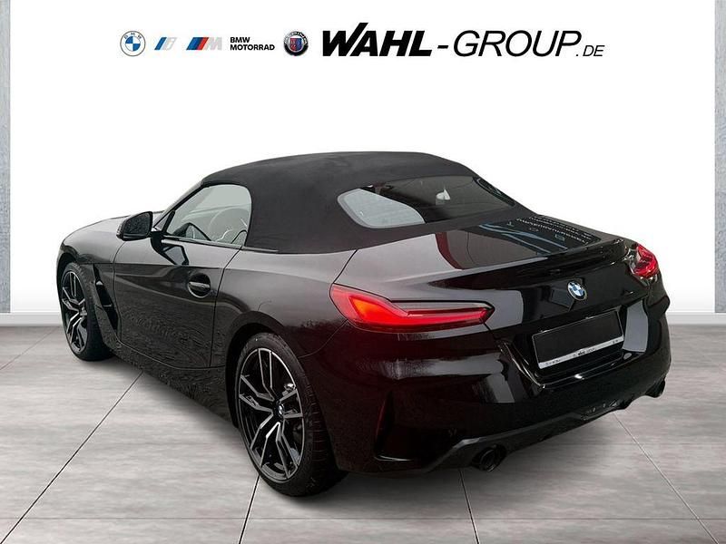 Neu BMW Z4 Shadowline 197 PS (144 kW) 2025 Schwarz Cabrio