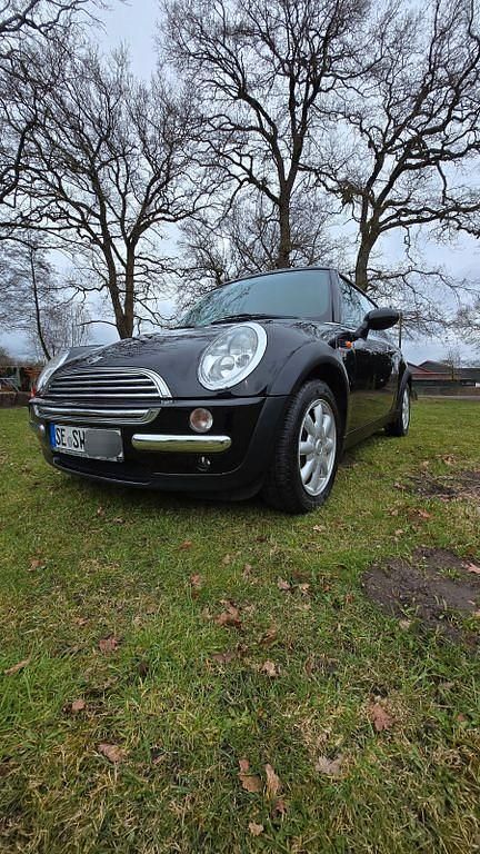 Gebraucht Mini ONE 90 PS (66 kW) 2004 Schwarz Kleinwagen