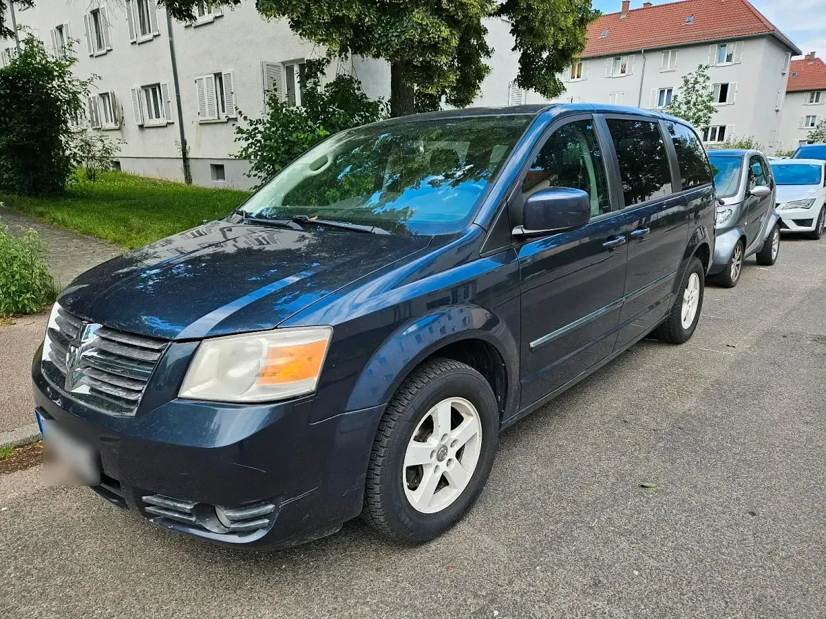 Używany Dodge Grand Caravan 236 KM (173 kW) 2008 Niebieski Minivan