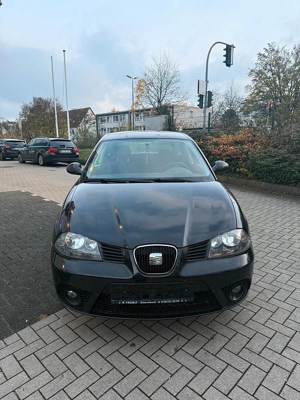 Schwarz Gebraucht 2010 Seat Ibiza Limousine | 1.599 € (Guter Preis) - Bild 1/4