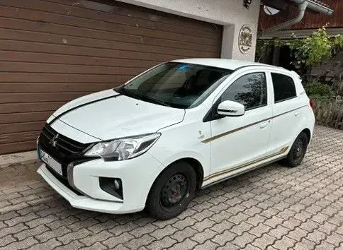 Gebraucht Mitsubishi Space Star 71 PS (52 kW) 2021 Weiß Kleinwagen