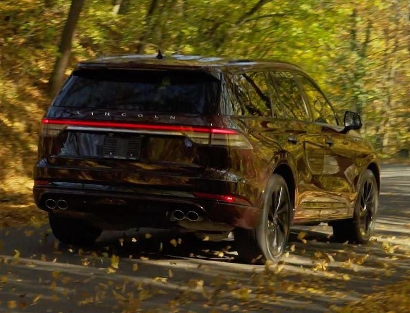 Gebraucht Lincoln Aviator 405 PS (297 kW) 2025 Rot SUV