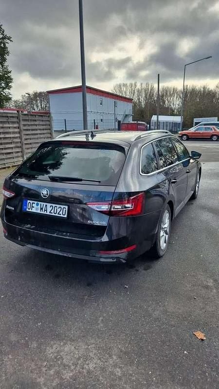 Gebraucht Skoda Superb Style 150 PS (110 kW) 2019 Schwarz Kombi