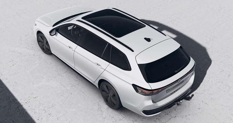 Neu VW Passat R-line 193 PS (141 kW) 2026 Pure weiss Kombi