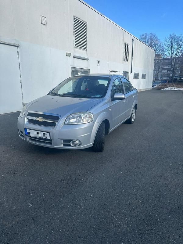 Gebraucht Chevrolet Aveo LT 101 PS (74 kW) 2009 Silber Limousine