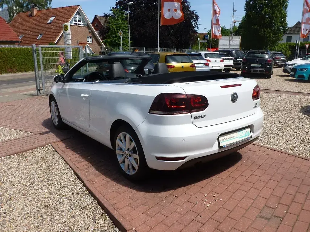 Gebraucht VW Golf Cabriolet 105 PS (77 kW) 2012 Weiß Cabrio