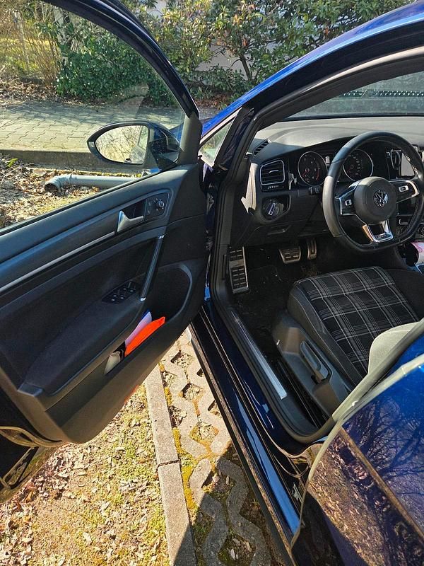 Gebraucht VW Golf VII GTD 184 PS (135 kW) 2017 Blau Kleinwagen