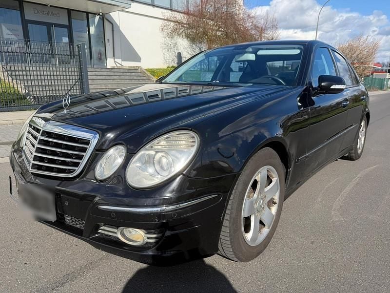 Gebraucht Mercedes E320 Avantgarde 224 PS (164 kW) 2007 Schwarz Limousine