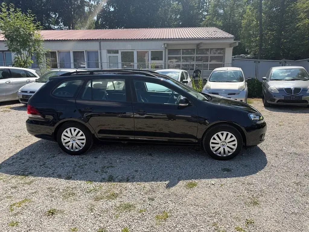 Gebraucht VW Golf VI Match 122 PS (89 kW) 2013 Schwarz Kombi