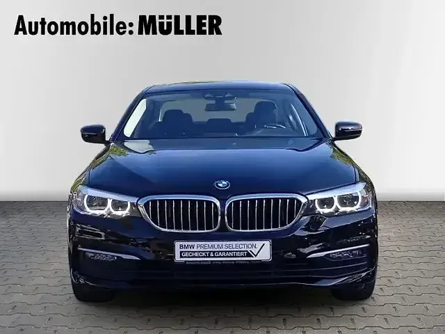 Używany BMW 520 Performance 190 KM (139 kW) 2019 Czarny Sedan/Limuzyna