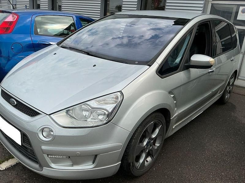 Silber Gebraucht 2010 Ford S-MAX S Van / Kleinbus | 4.999 € (Fairer Preis) - Bild 1/2