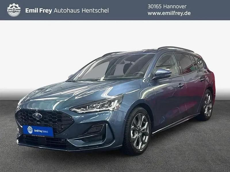 Chrome blue metallic Gebraucht 2024 Ford Focus ST-Line X Kombi | 26.905 € (Fairer Preis) - Bild 1/4