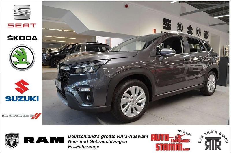 Titan dark gray pearl metallic Neu 2025 Suzuki SX4 S-Cross Comfort SUV | 26.900 € (Fairer Preis) - Bild 1/4