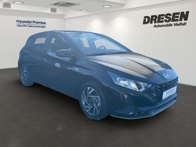 Gebraucht Hyundai i20 Trend 101 PS (74 kW) 2024 Schwarz Kleinwagen