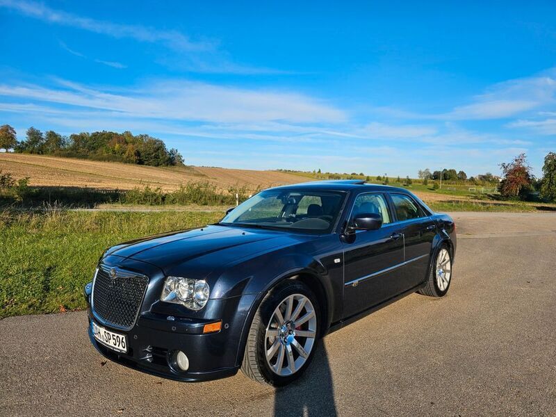 Blau Gebraucht 2009 Chrysler 300C Limousine | 15.000 € (Fairer Preis) - Bild 1/4