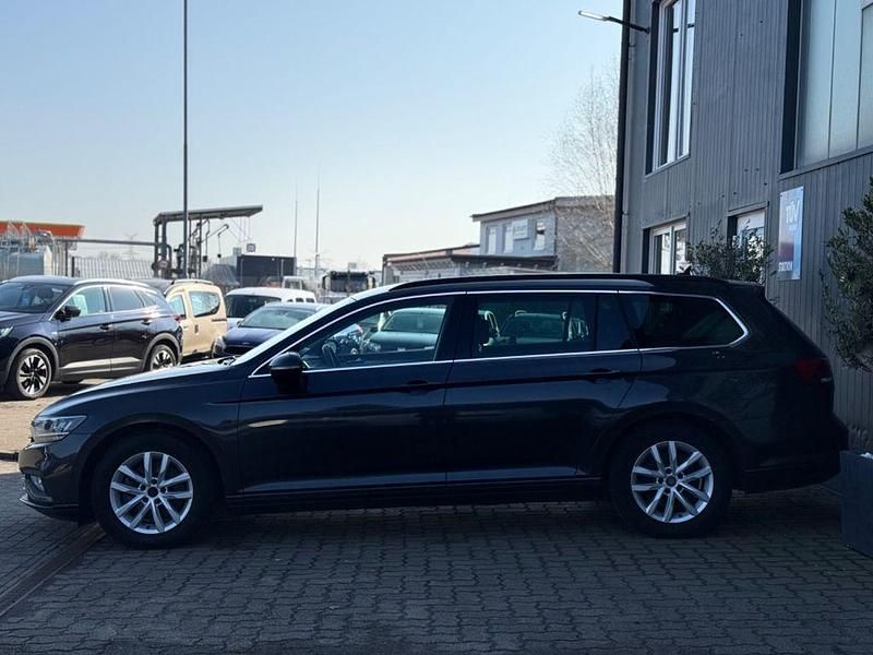 Gebraucht VW Passat Business 150 PS (110 kW) 2020 Grau Kombi