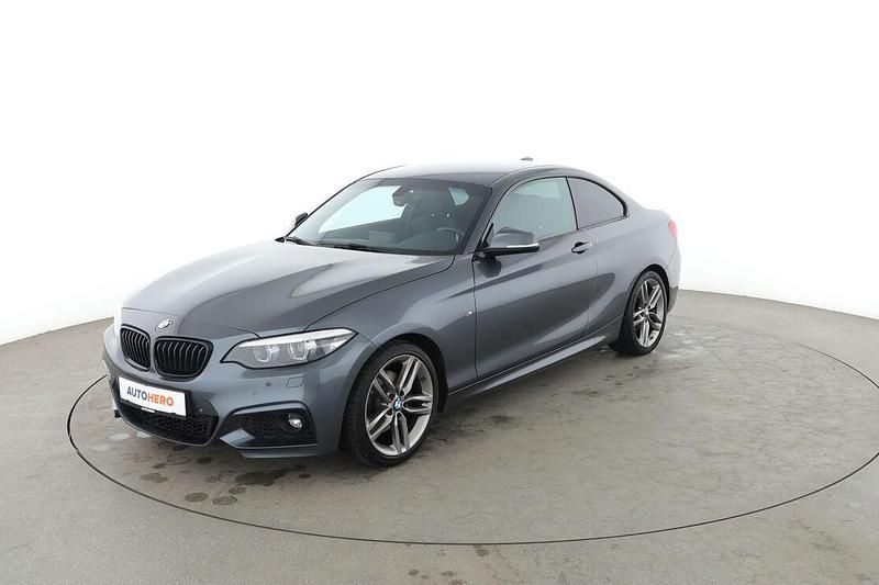 Grau Gebraucht 2018 BMW 220 M Sport Coupé | 23.290 € (Etwas zu teuer) - Bild 1/3