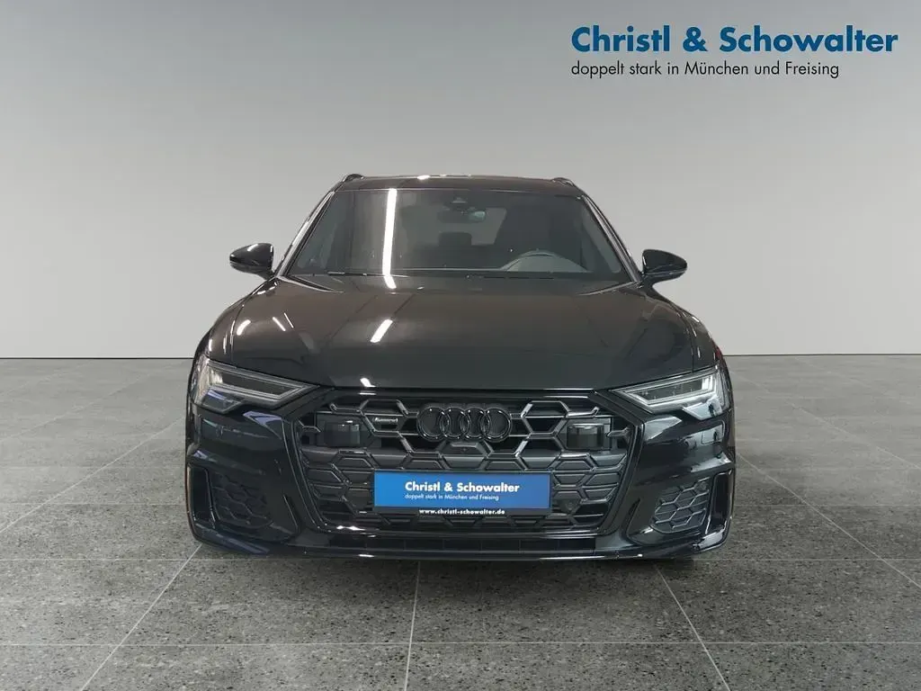 Używany Audi A6 Design 265 KM (194 kW) 2025 Czarny Kombi