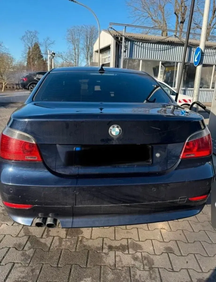Gebraucht BMW 520 170 PS (125 kW) 2004 Blau Limousine