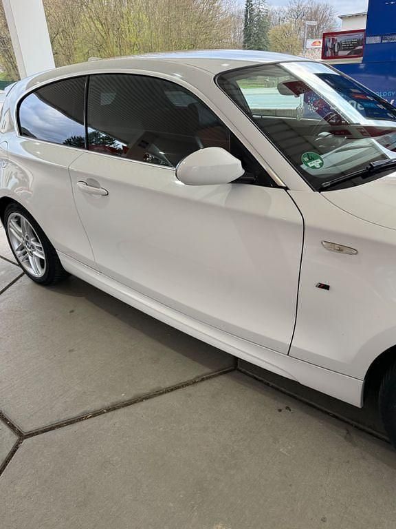 Gebraucht BMW 118 Performance 143 PS (105 kW) 2007 Weiß Kleinwagen