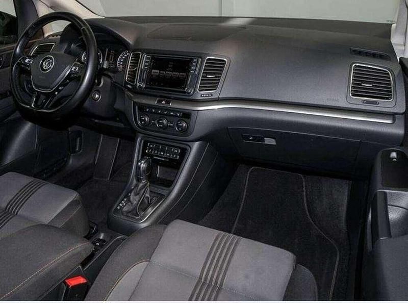 Gebraucht VW Sharan Allstar 184 PS (135 kW) 2016 Schwarz Van / Kleinbus