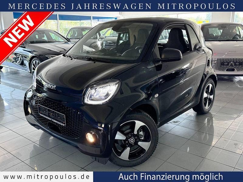 Schwarz Gebraucht 2024 Smart ForTwo Electric Drive Exclusive Coupé | 17.950 € (Fairer Preis) - Bild 1/4