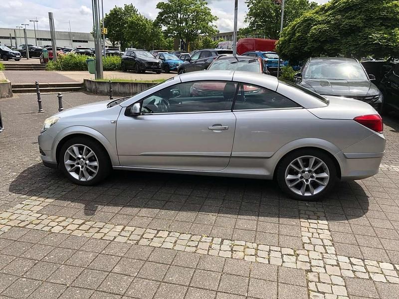Silber Gebraucht 2006 Opel Astra Cabriolet Edition Cabrio | 6.000 € (Teuer) - Bild 1/4