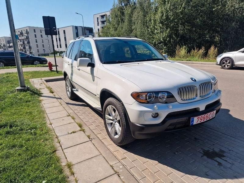 Weiß Gebraucht 2006 BMW X5 Sport Line SUV | 9.800 € (Fairer Preis) - Bild 1/4