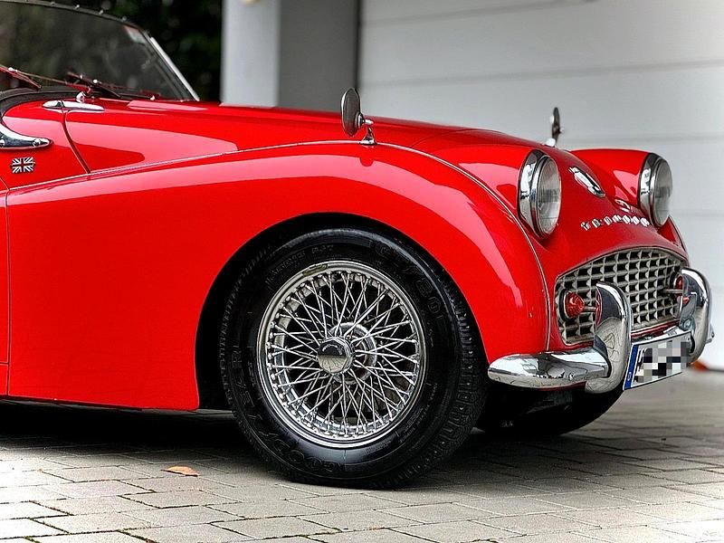 Gebraucht Triumph TR3 95 PS (69 kW) 1960 Rot Cabrio